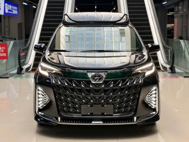Toyota Granvia — Фото автомобиля 2