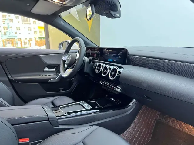 Mercedes-Benz A-Class — Фото автомобиля 20