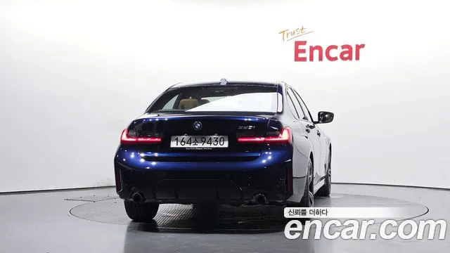 BMW 3-Series 3 серия (G20) 320i M Sport — Фото автомобиля 4