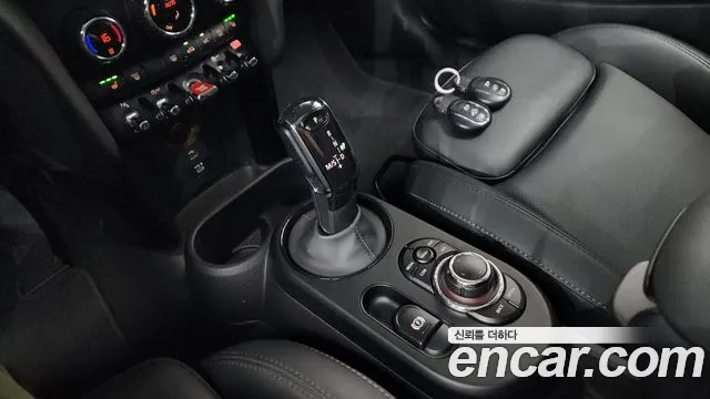 Mini Cooper — Фото автомобиля 9