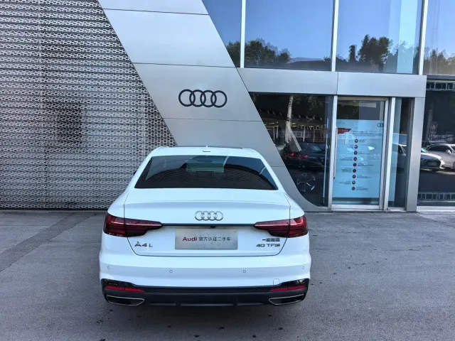 Audi A4L — Фото автомобиля 7