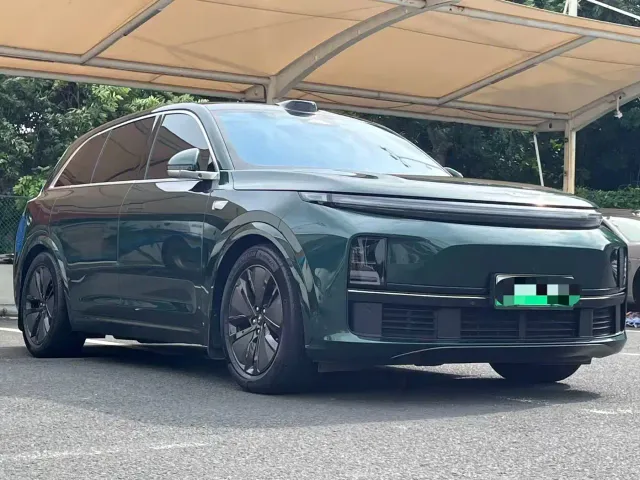 Li Auto L7 — Фото автомобиля 3