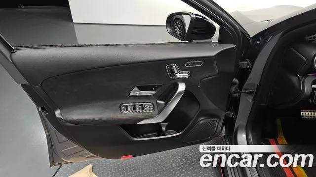 Mercedes-Benz A-Class W177 — Фото автомобиля 13