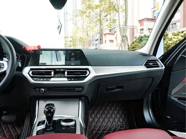 BMW 3 Series — Фото автомобиля 24
