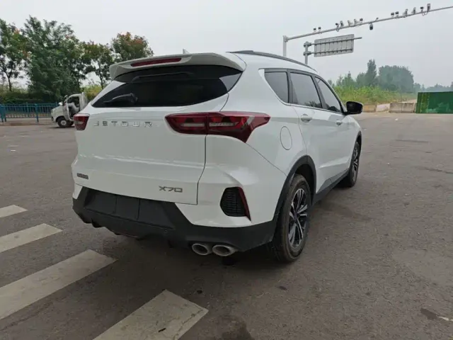Jetour X70 — Фото автомобиля 6