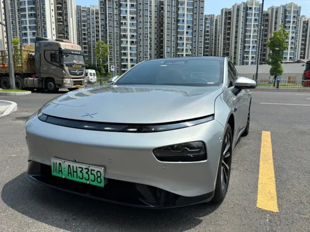 Xpeng P7 — Фото автомобиля 11