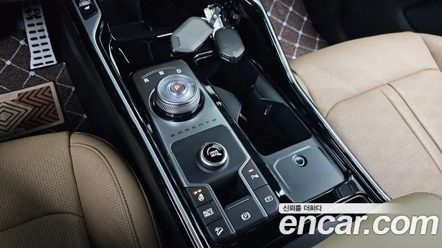Kia Sorento — Фото автомобиля 12