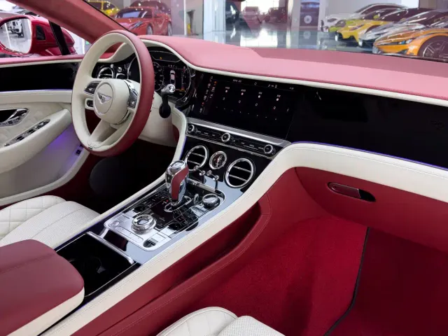 Bentley Continental — Фото автомобиля 16