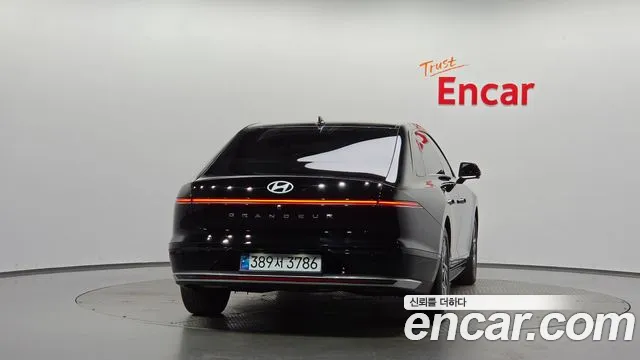 Hyundai Grandeur — Фото автомобиля 4