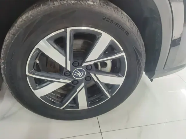 BYD Song Pro — Фото автомобиля 20