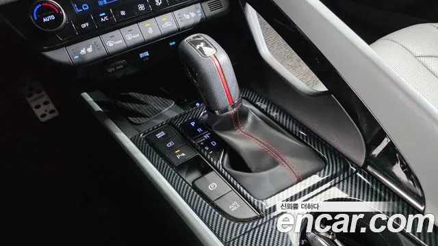 Hyundai Avante CN7 — Фото автомобиля 9