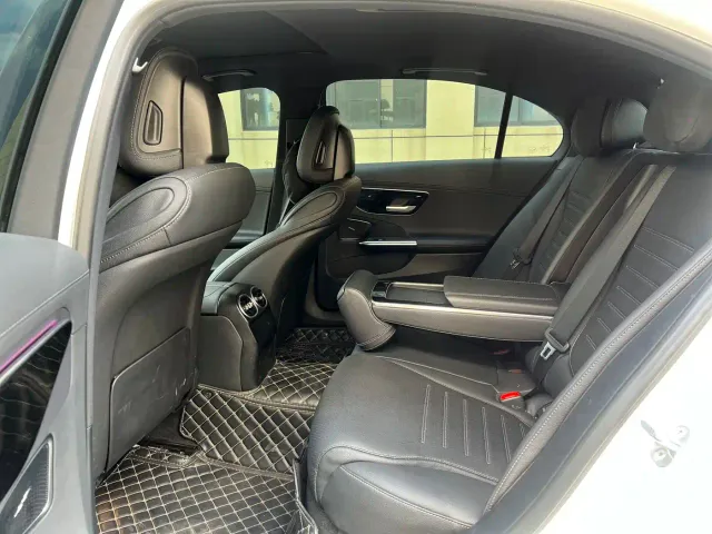 Mercedes-Benz C-Class — Фото автомобиля 7