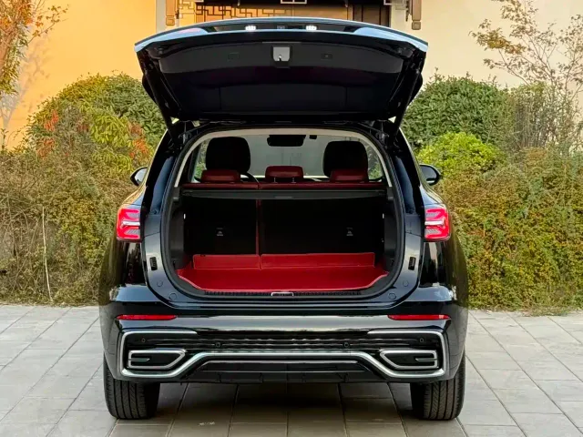 Hongqi HS5 — Фото автомобиля 14