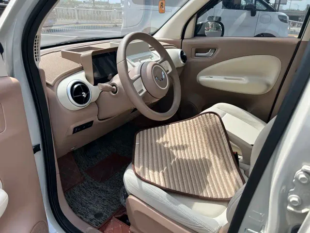 Wuling Hongguang Mini EV — Фото автомобиля 7