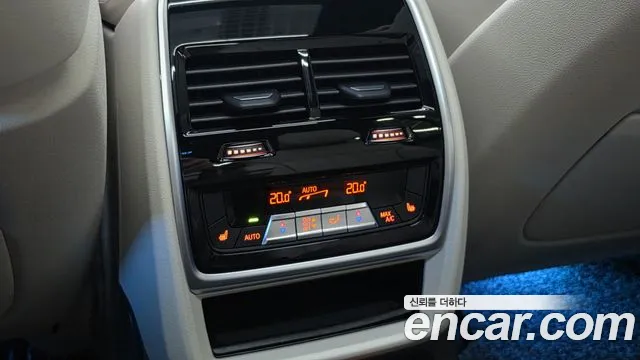 BMW X7 M60i xDrive M Sport 6 мест — Фото автомобиля 18