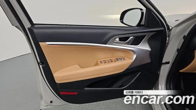 Genesis G70 New — Фото автомобиля 13