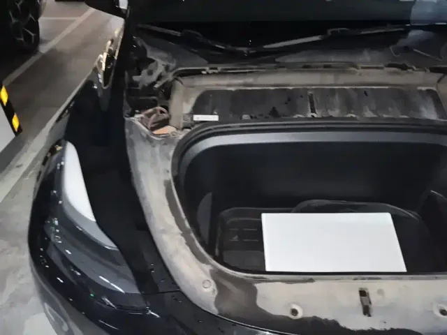 Tesla Model Y — Фото автомобиля 20