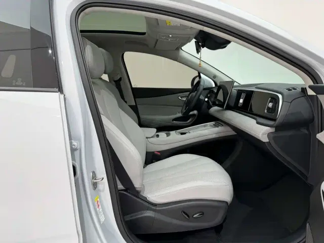 BYD Sealion 05 EV — Фото автомобиля 14