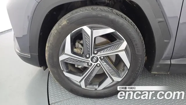Hyundai Tucson Tucson (NX4) Дизель 2.0 4WD — Фото автомобиля 3