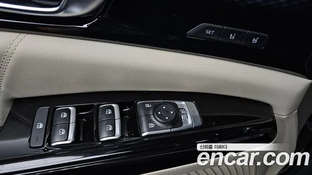 Kia Carnival Generation 4 — Фото автомобиля 12