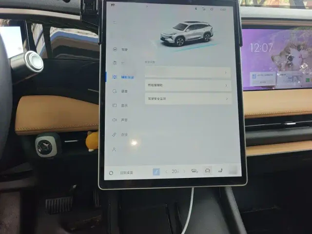Geely Galaxy L7 — Фото автомобиля 18