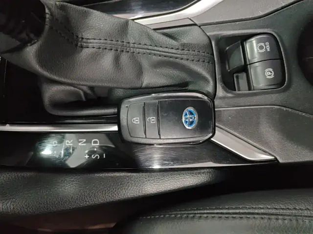 Toyota Corolla Cross — Фото автомобиля 8