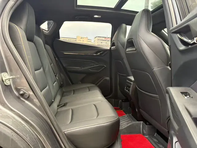 Changan X5 Plus — Фото автомобиля 10