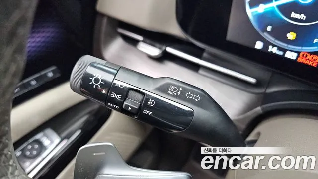 Kia Canival Carnival 4 поколение Бензин 7 мест Signature — Фото автомобиля 26