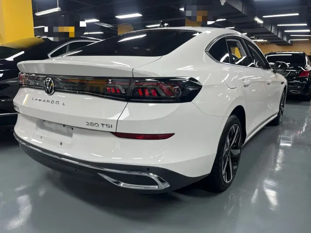 Volkswagen Lamando — Фото автомобиля 8