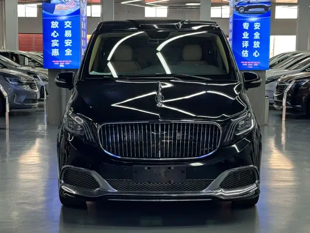 Mercedes-Benz Vito 2021 2.0T Business Edition 7-seater — Фото автомобиля 2