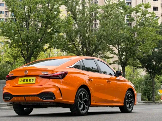 MG 5 — Фото автомобиля 9
