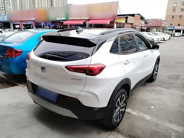 Buick Encore — Фото автомобиля 6