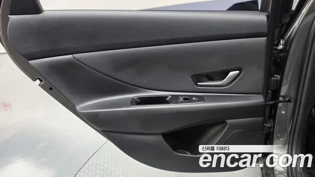 Hyundai Avante CN7 — Фото автомобиля 14