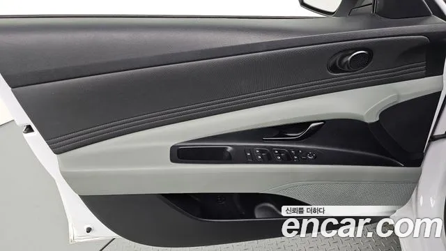 Hyundai Avante CN7 — Фото автомобиля 13