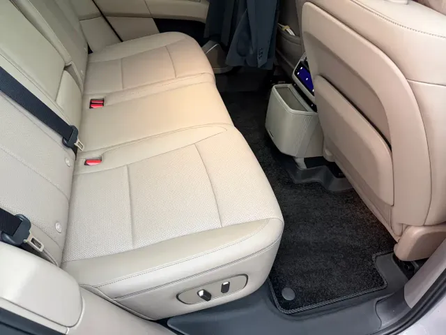 Li Auto i6 — Фото автомобиля 20