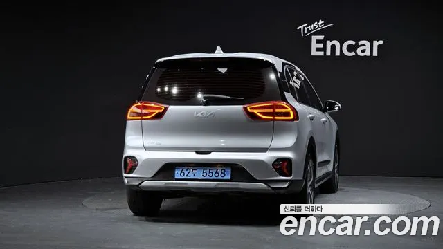 Kia Niro — Фото автомобиля 3