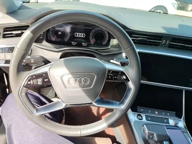 Audi A7L — Фото автомобиля 9