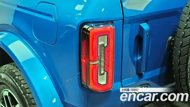 Ford Bronco — Фото автомобиля 23
