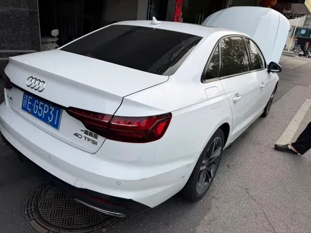 Audi A4L — Фото автомобиля 10