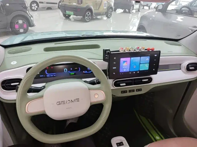 Geely Panda — Фото автомобиля 9