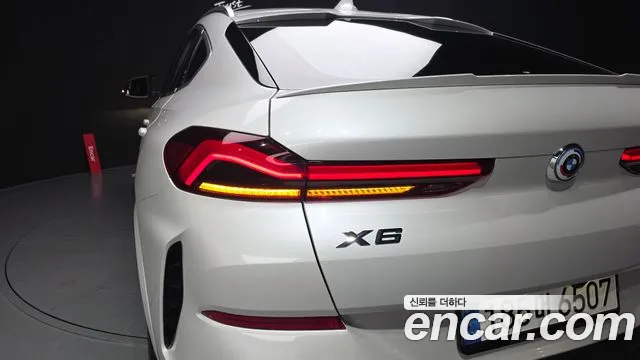 BMW X6 xDrive40i M Sport — Фото автомобиля 23