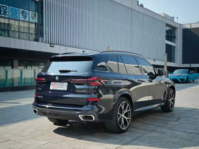 BMW X5 — Фото автомобиля 9