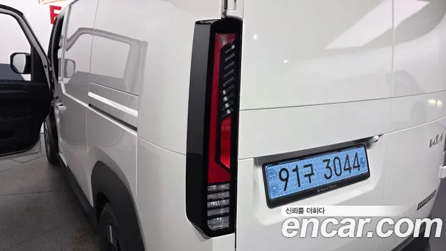 Kia PV5 — Фото автомобиля 8