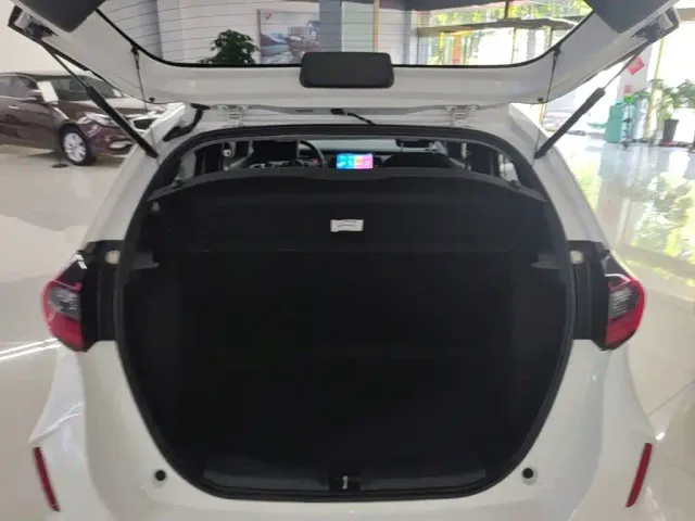 Honda Fit — Фото автомобиля 18