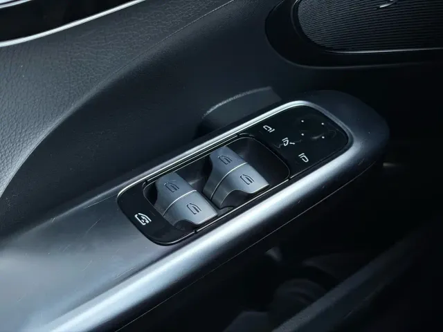 Mercedes-Benz C-Class — Фото автомобиля 20