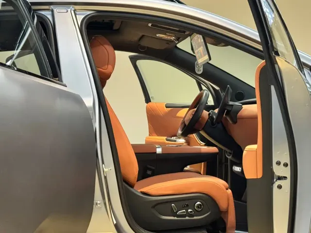 Changan Qiyuan E07 — Фото автомобиля 17