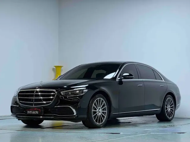 Mercedes-Benz S-Class — Фото автомобиля 2