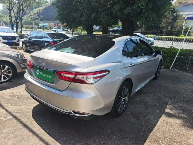Toyota Camry — Фото автомобиля 6