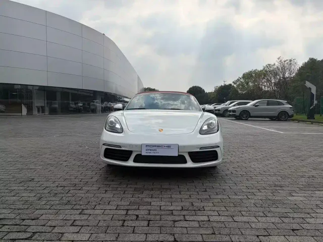 Porsche 718 — Фото автомобиля 2