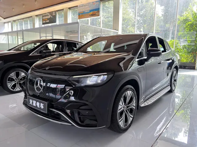 Фотография автомобиля — Mercedes-Benz EQE SUV